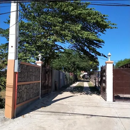 Vf Riton Apartelle Anex Laoag Exterior photo