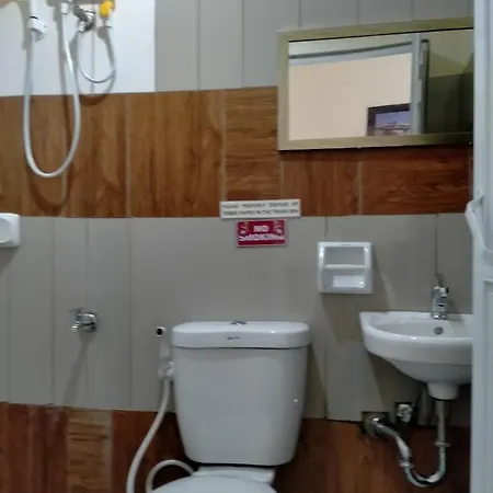 Vf Riton Apartelle Anex Laoag Exterior photo