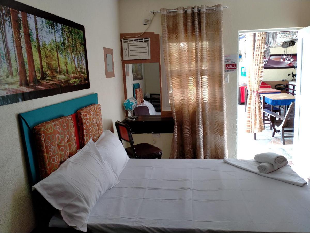 Vf Riton Apartelle Anex * Laoag