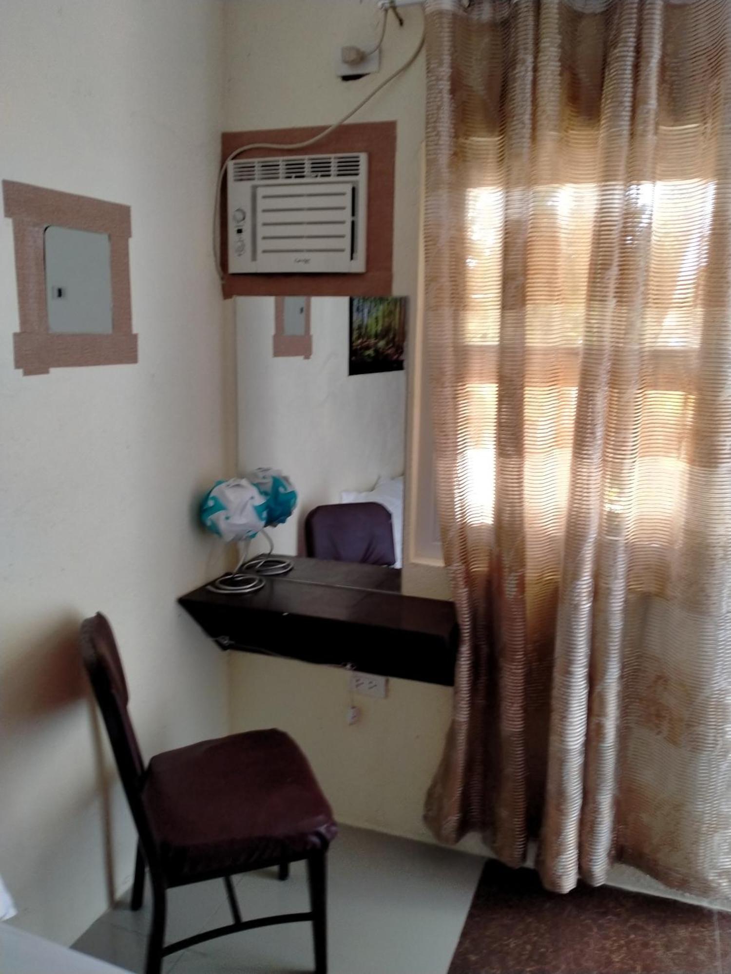 Vf Riton Apartelle Anex Apartment Laoag
