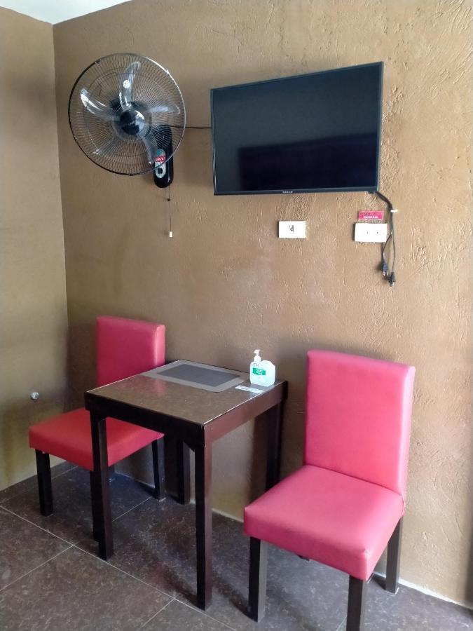 Vf Riton Apartelle Anex *