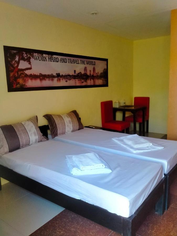 Vf Riton Apartelle Anex Laoag