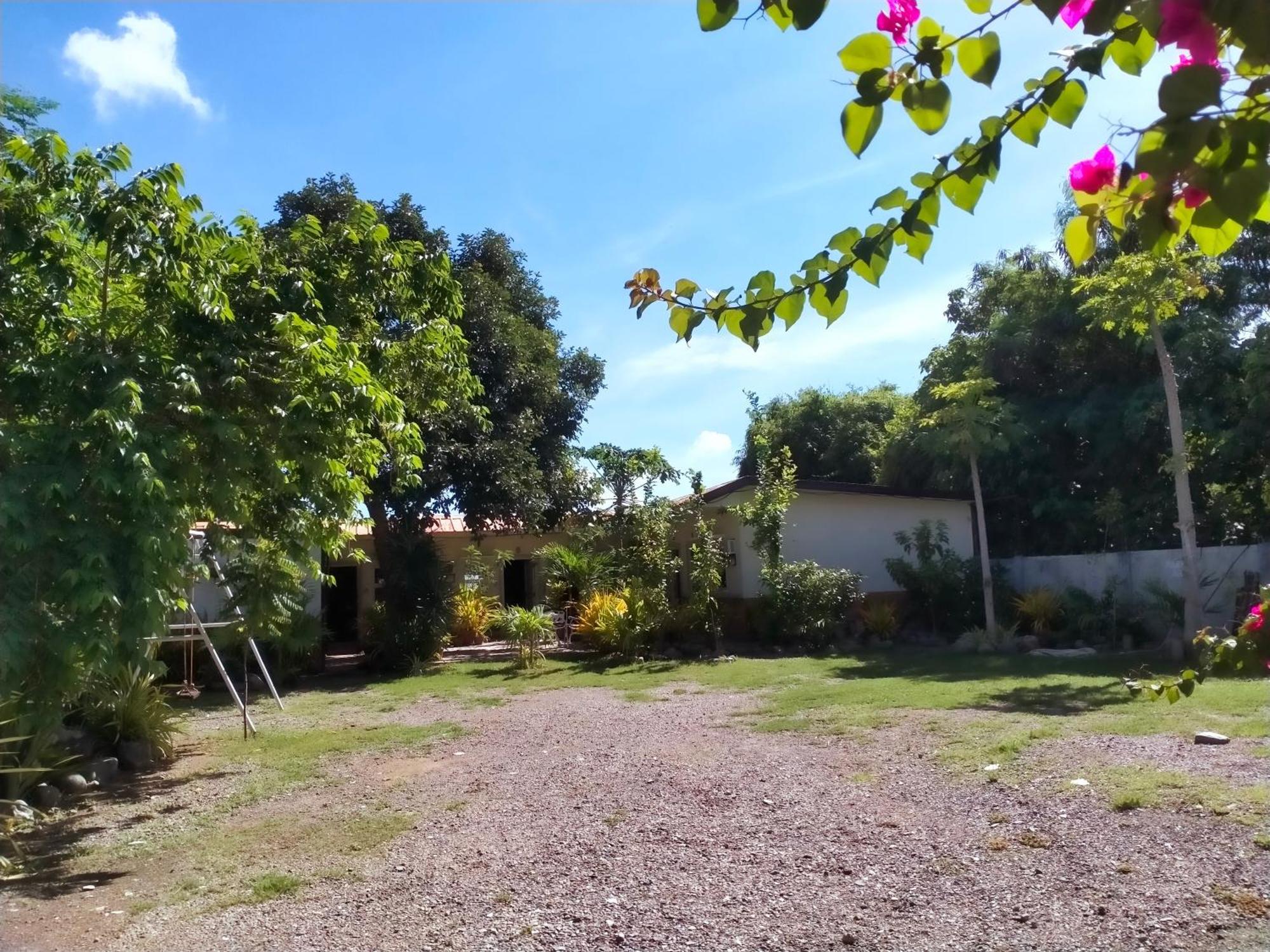Vf Riton Apartelle Anex * Laoag
