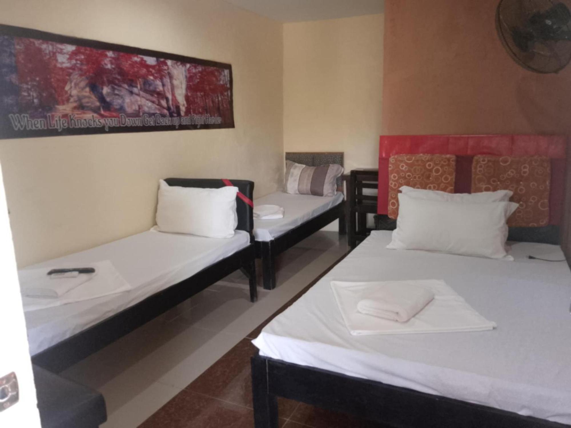 Vf Riton Apartelle Anex * Laoag