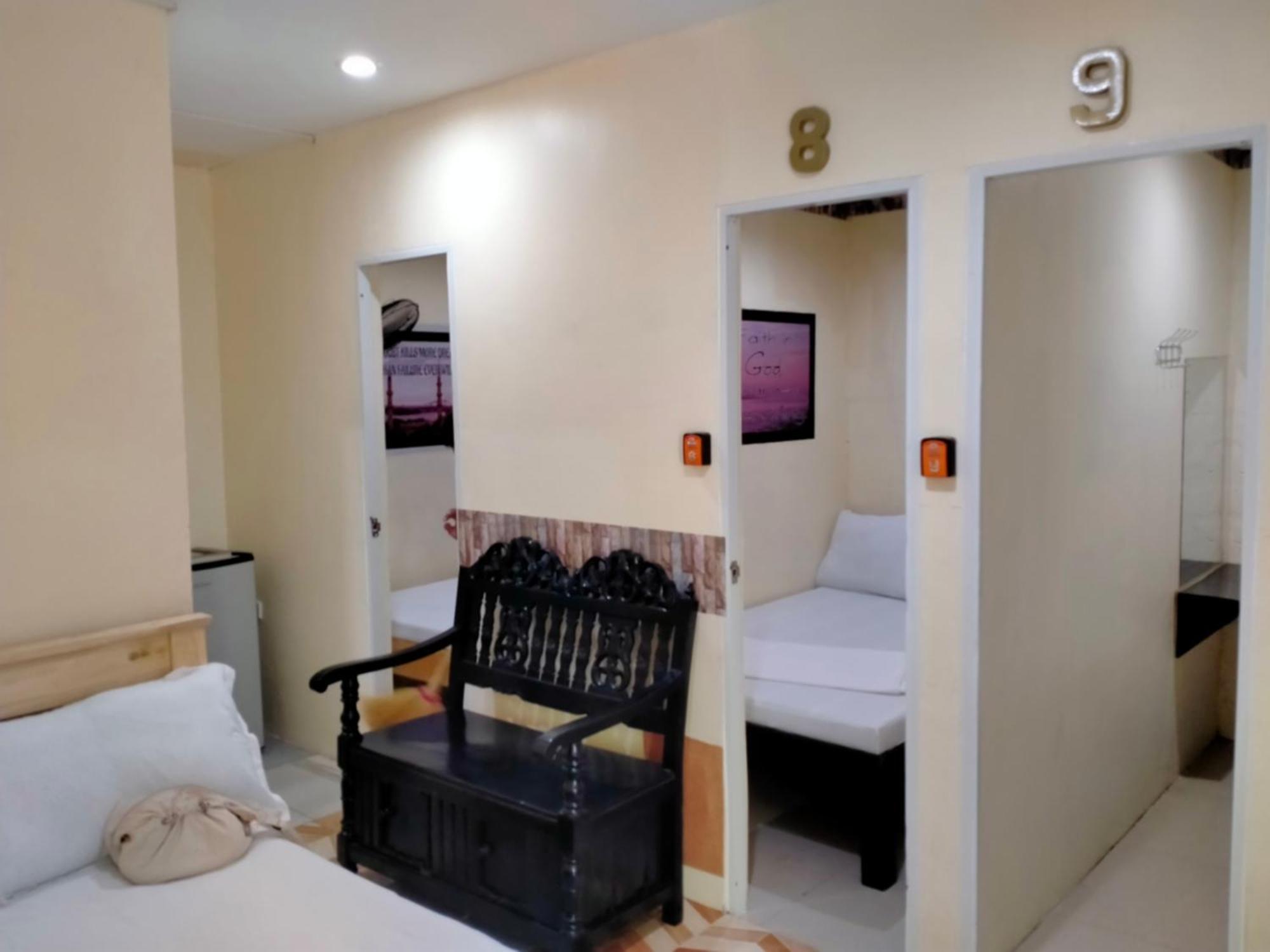 Vf Riton Apartelle Anex Laoag